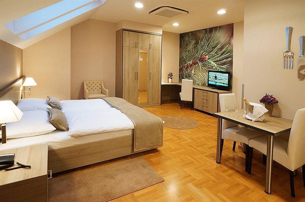 Hotel Calypso Zagabria Esterno foto