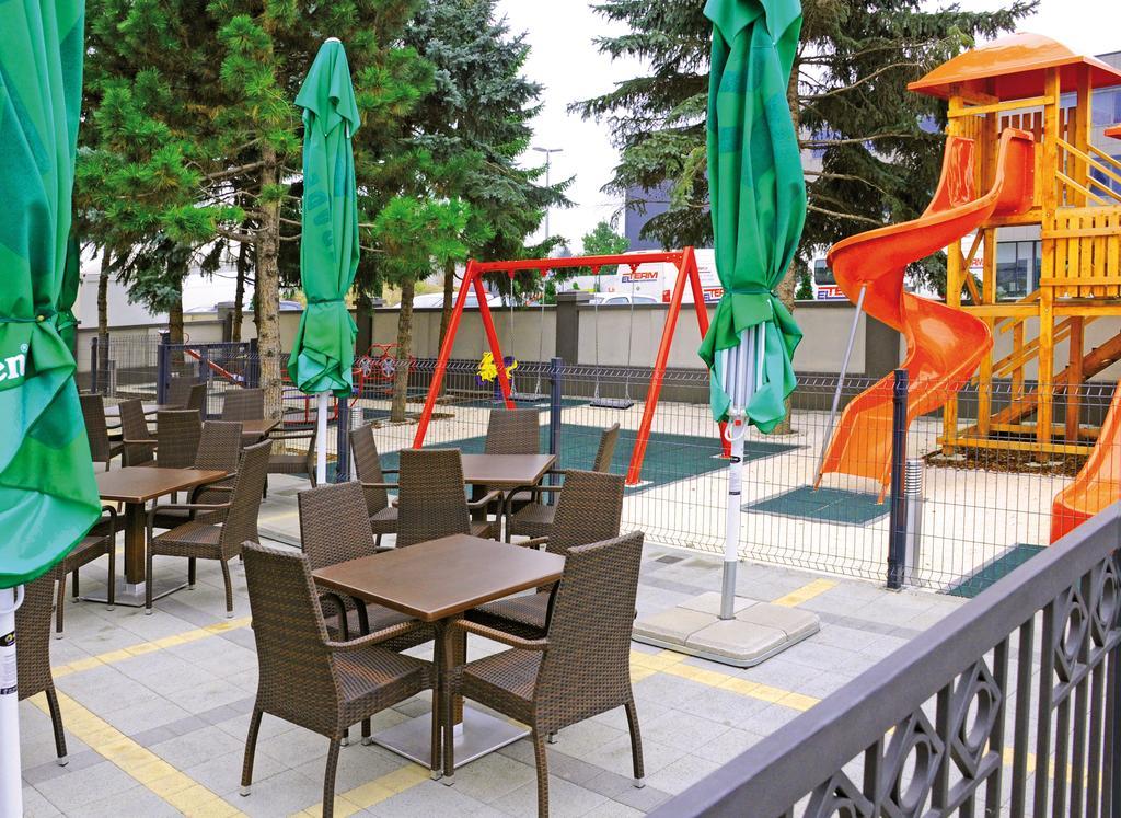 Hotel Calypso Zagabria Esterno foto