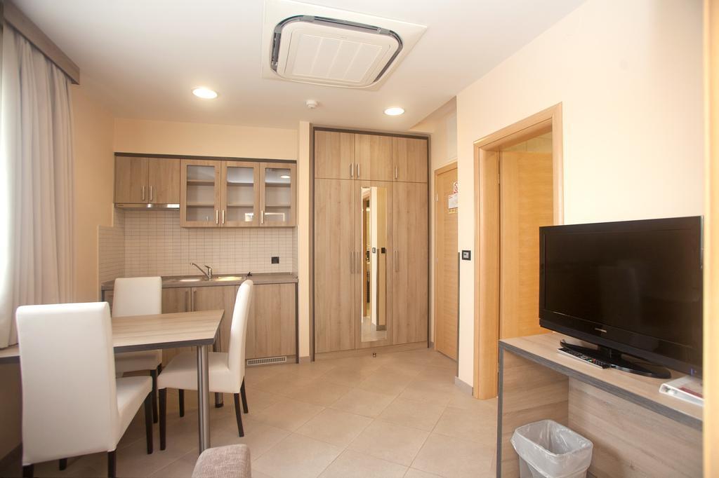 Hotel Calypso Zagabria Esterno foto